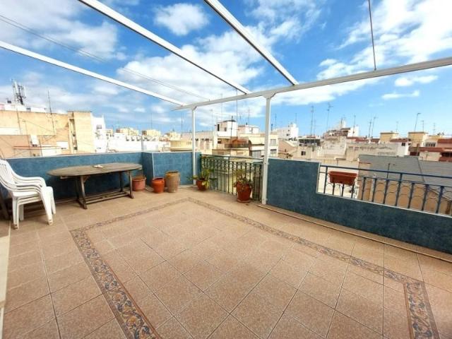 Ático en alquiler en Elche, el Raval de Santa Teresa
