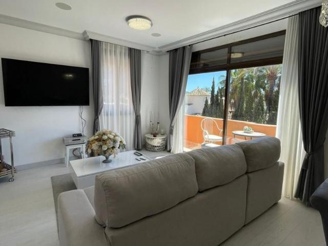 Ático en alquiler en Estepona, Málaga