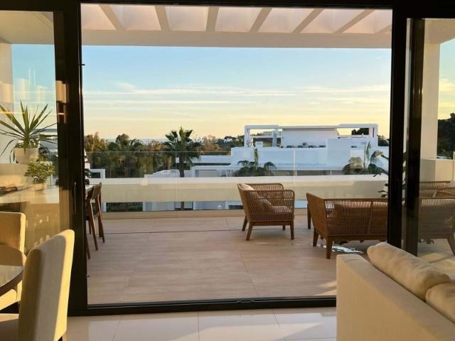 Ático en alquiler en Estepona, Málaga