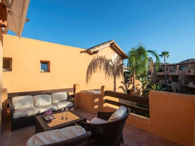 Ático en alquiler en Estepona, Málaga