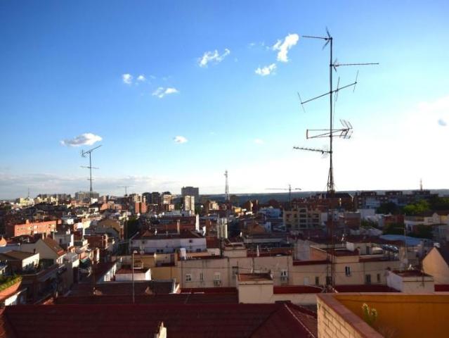 Ático en alquiler en Tetuán, Madrid