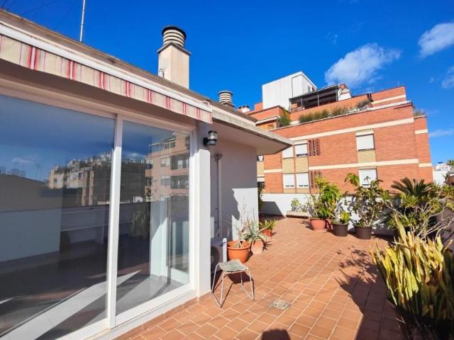 Ático en alquiler en Santa Catalina, Palma