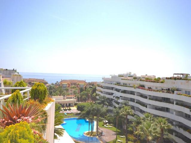 Ático en alquiler en Centro, Costa del Sol Occidental