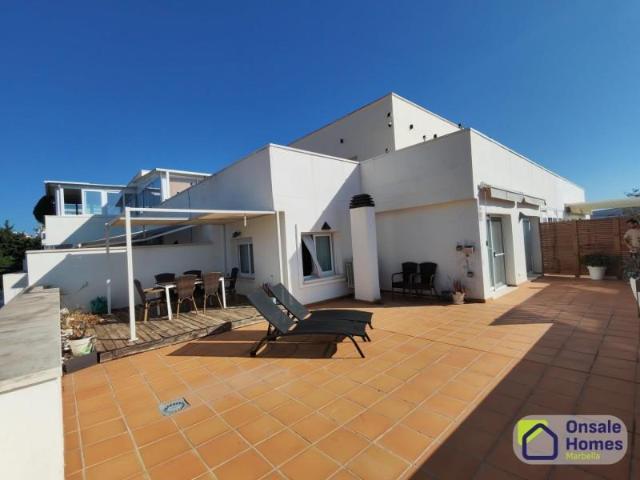 Ático en alquiler en Nueva Andalucía, Marbella