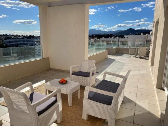 Ático en alquiler en Marbella, La Rinconada