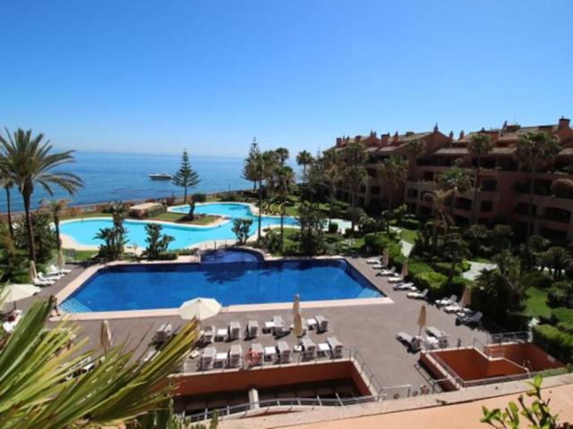 Ático en alquiler en Marbella, Puerto Banús
