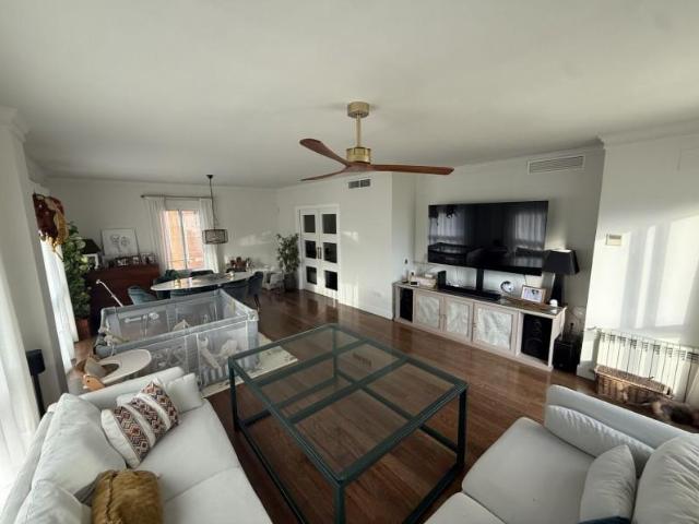 Ático en alquiler en Nervión, Sevilla