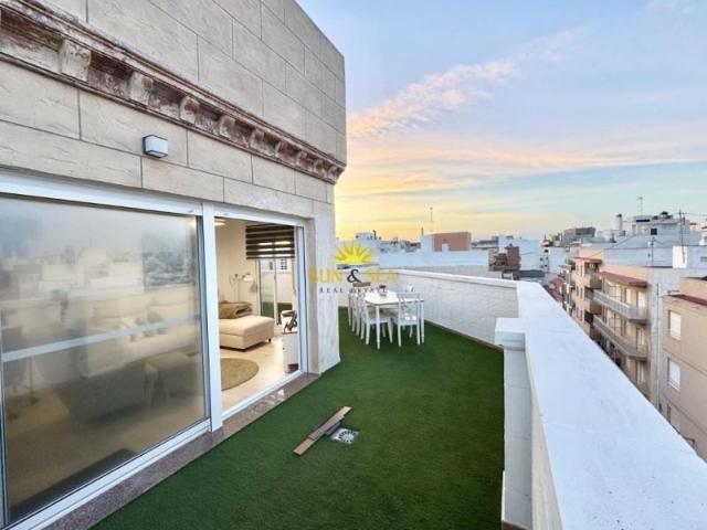 Ático en alquiler en Torrevieja, Valencia