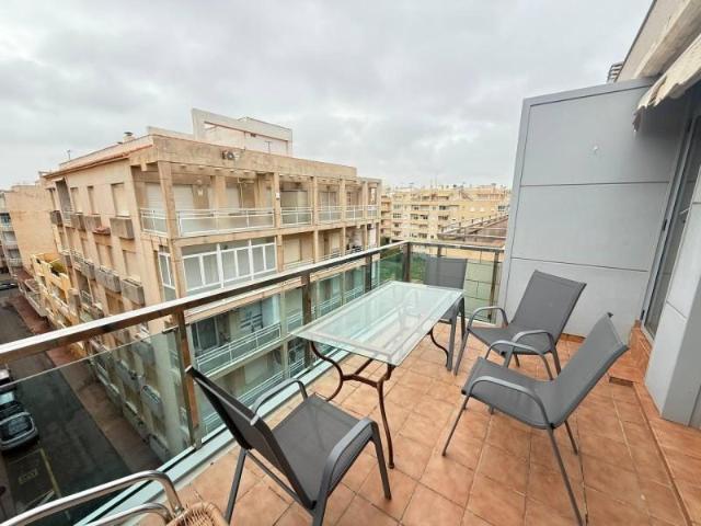 Ático en alquiler en Torrevieja, Valencia
