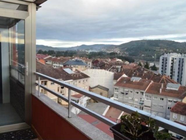 Ático en venta en A Ponte, Ourense