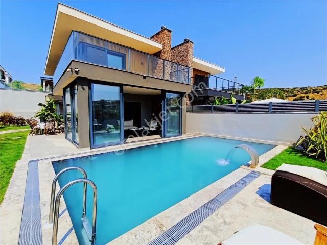 Şifne Mahallesi, Çeşme içerisinde satılık Villa