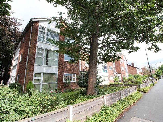 House for rent in Ashton upon Mersey, Trafford Park