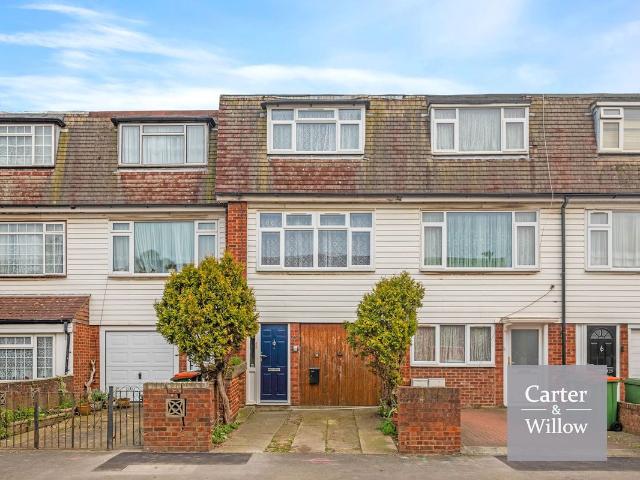 House for rent in Custom House, Greater London