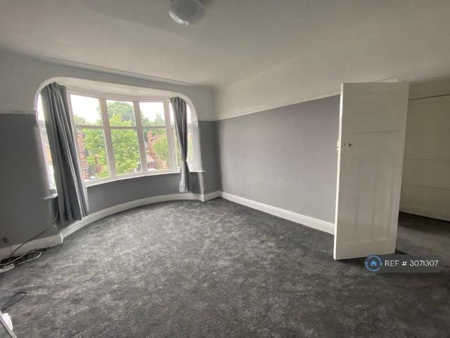 Apartment for rent in Sale, Trafford