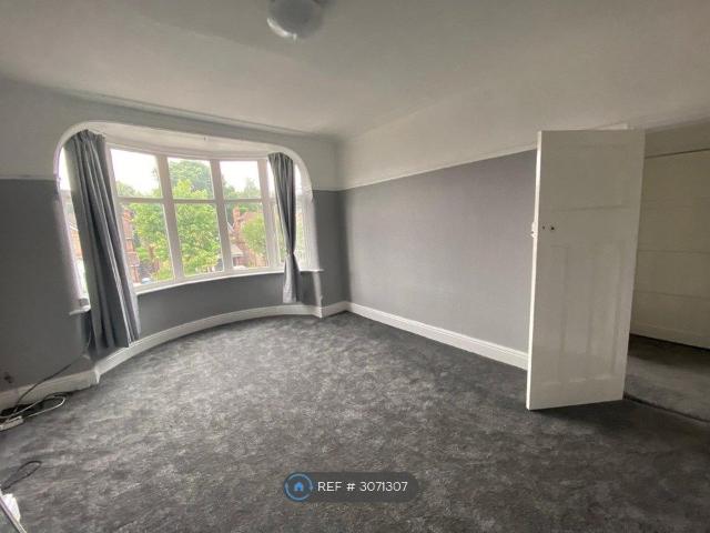Apartment for rent in Sale, Trafford