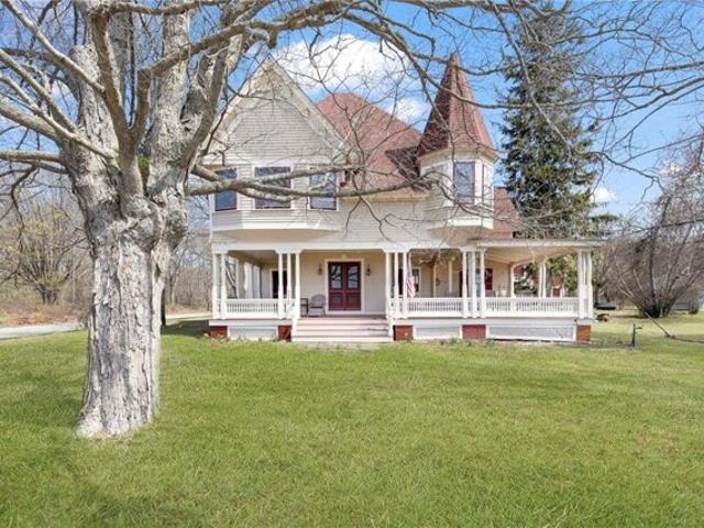House for sale in Portsmouth, Rhode Island