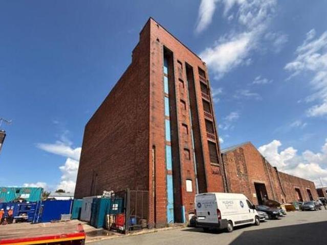 House for sale in Calderstones
