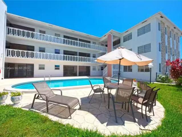 Apartment for rent in Hollywood
