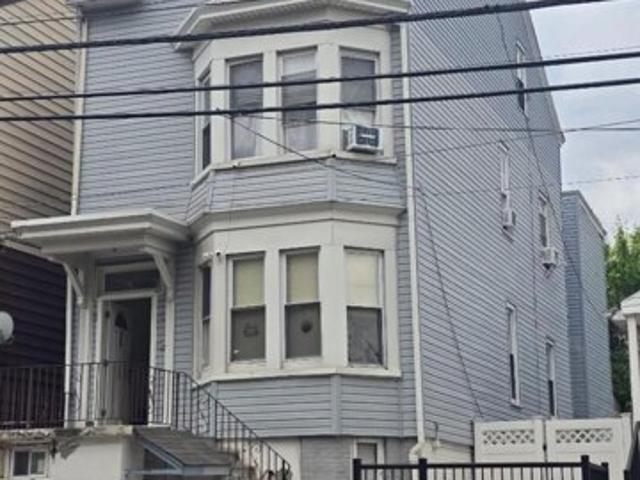 House for sale in Passaic, New Jersey