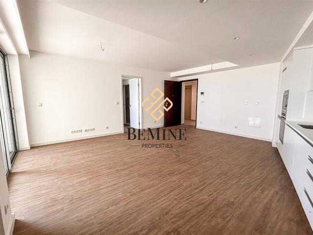 Apartamento venda em Serrado do Mar, Câmara De Lobos