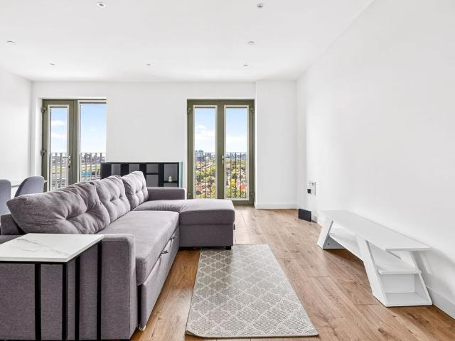 Apartment for rent in London Borough of Newham, Greater London