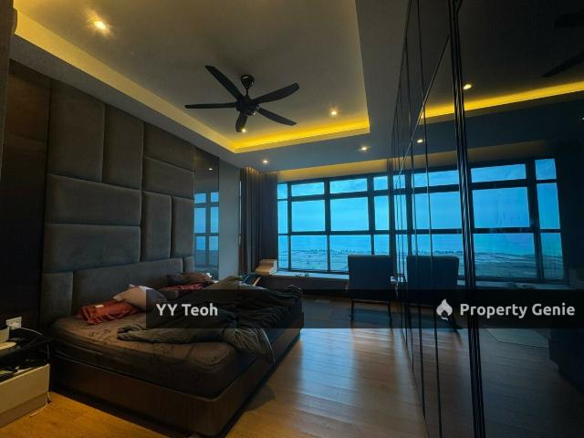 Penthouse for sale in Malaka