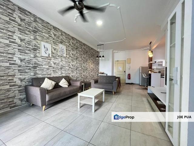 Condominium for rent in Malaka