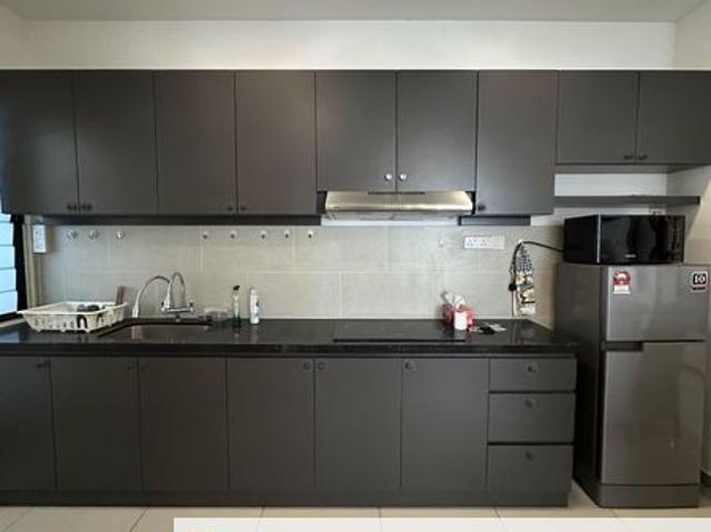 Condominium for rent in Malaka