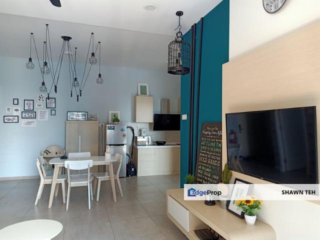 Condominium for sale in Malaka