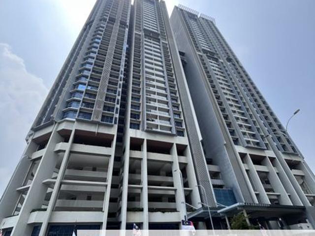 Condominium for sale in Malaka