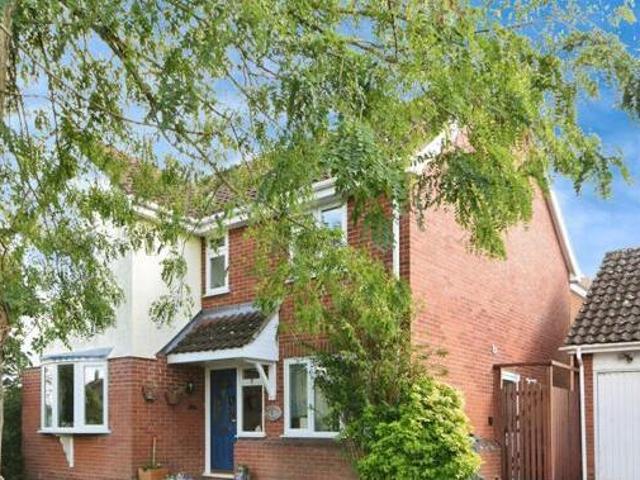 House for sale in Lyons, Greater London