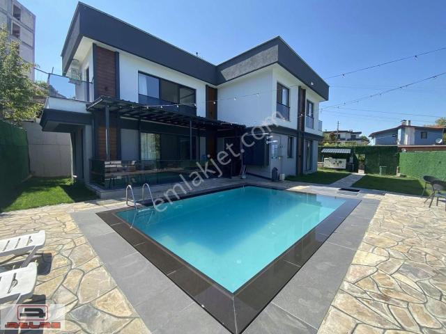 Kartepe, Kocaeli içerisinde satılık Villa