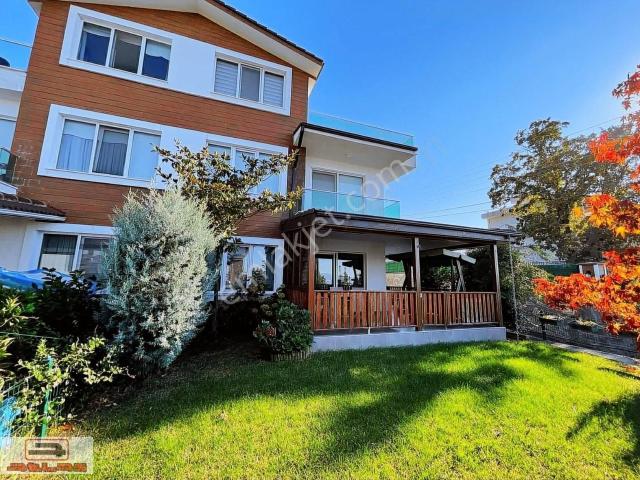 Başiskele, Kocaeli içerisinde satılık Villa