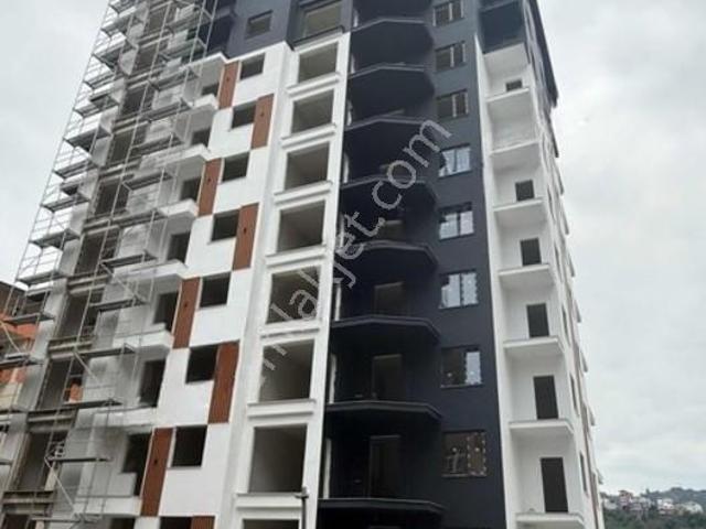 Atmeydanı Mahallesi, Rize Merkez içerisinde satılık Dükkan
