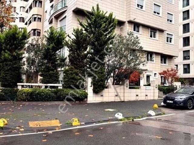 Kadiköy, İstanbul içerisinde satılık mülk