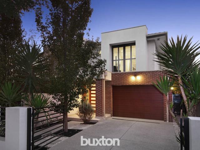 House for sale in Bentleigh