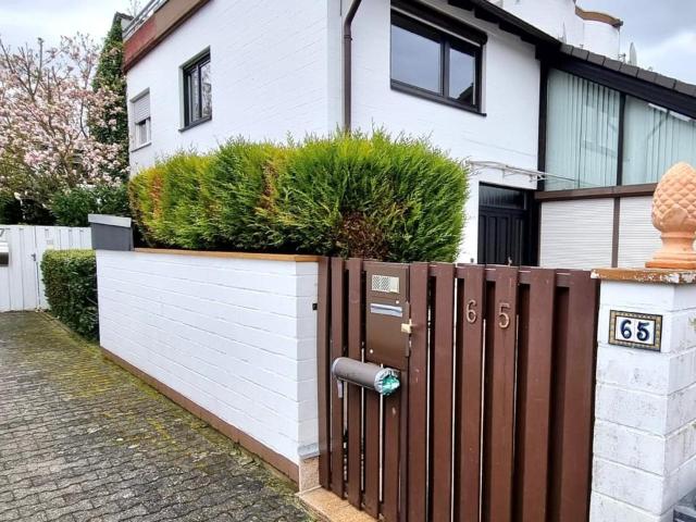 Haus mieten in Flughafen, Sachsenhausen