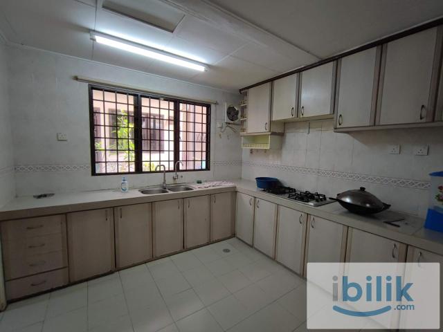 Room for rent in Petaling, Damansara Damai
