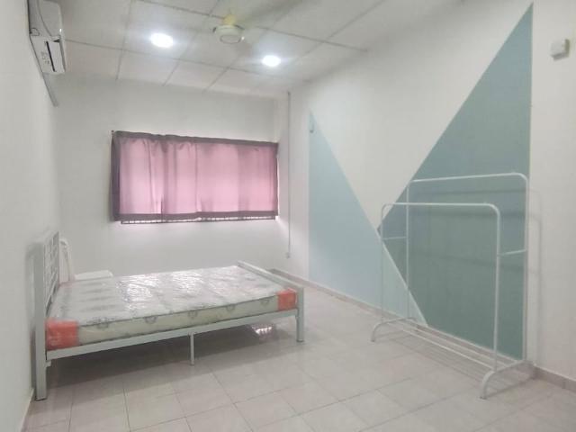 Room for rent in Petaling, Damansara Damai