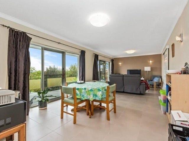 Room for rent in Attadale, Western Australia