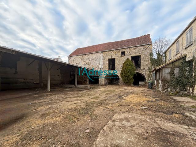 Maison vente à Angoulême, Aignes-et-puypéroux