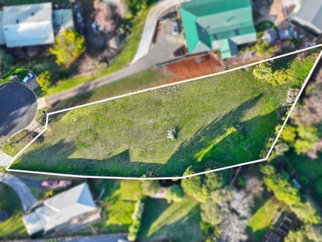 Land for sale in Drouin, Victoria