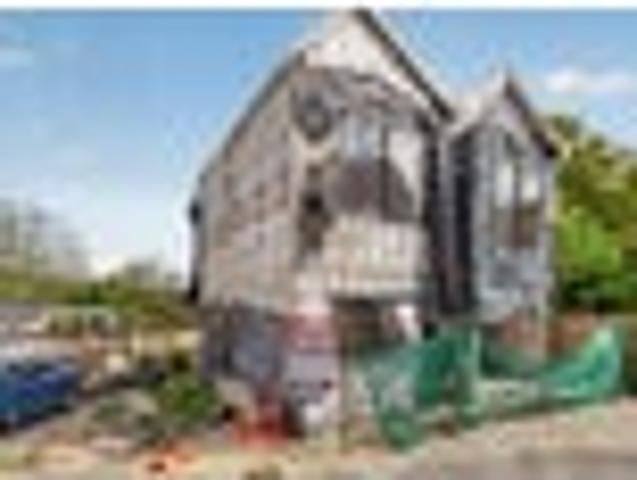 Townhouse for sale in Sunnyvale, Henderson-Massey