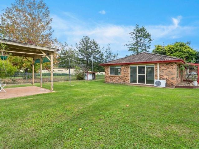 Cottage for sale in Nowra Hill, New South Wales