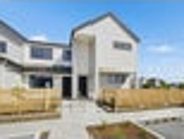 Townhouse for sale in Awhitu, Oroua County