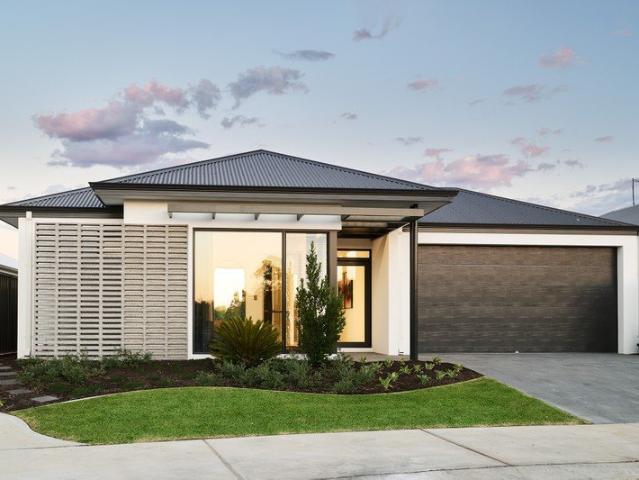 Cottage for sale in Champion Lakes, Western Australia