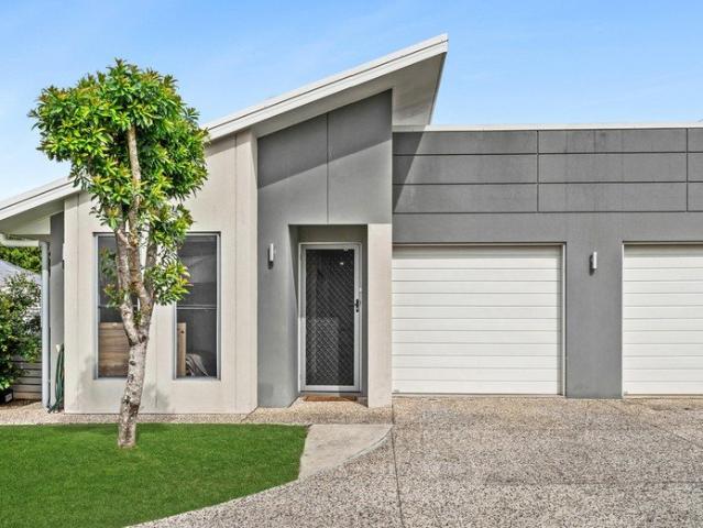 Duplex for sale in Kings Creek, Queensland
