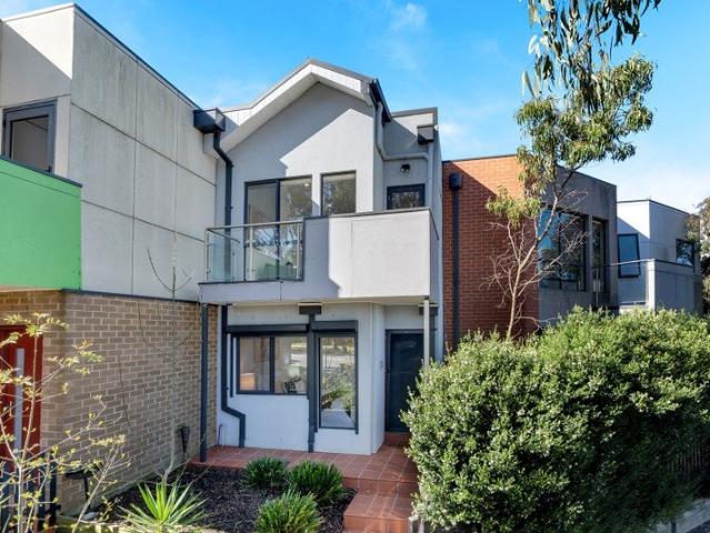 Townhouse for sale in Camerons Creek, Victoria