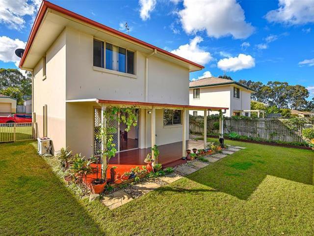House for sale in Ashmore City