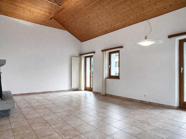 Attikawohnung kaufen in Arcegno, Losone